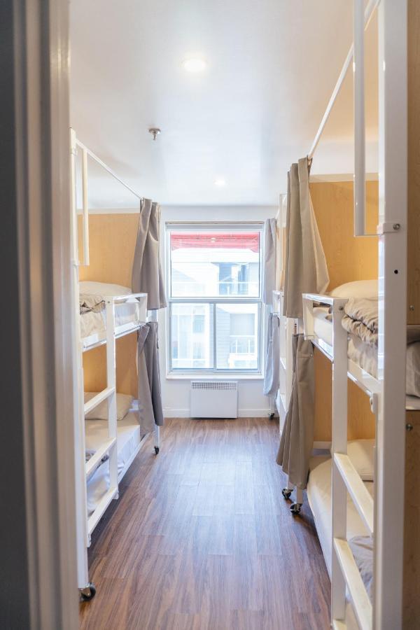 Bett im Frauenschlafsaal mit 6 Betten